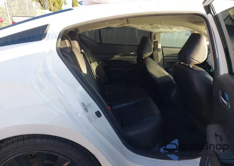 2022 Nissan Altima Sr Fwd z USA, uszkodzony, nr VIN 1N4BL4CV3NN329855